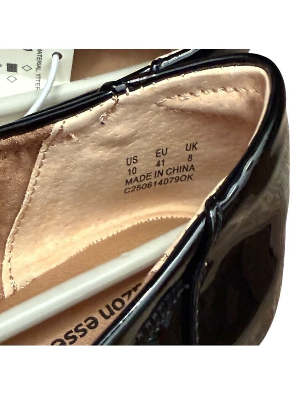 Amazon Essentials Black Patent Ballet Flats Size 10 - Picture 5 of 7